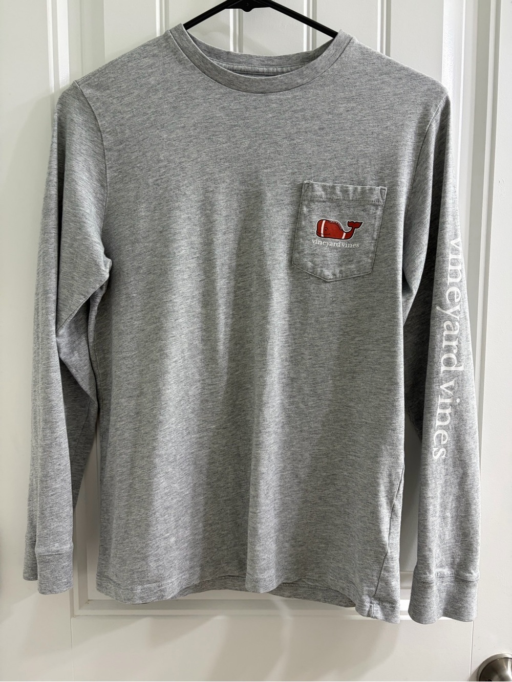 Youth L Vineyard Vines Gray Long-Sleeve Pocket Tee Football Whale Back to School